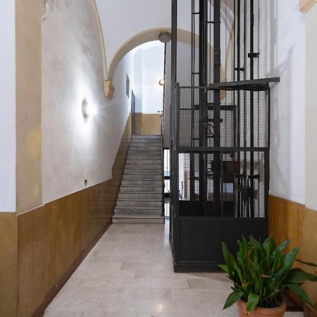 Lussuoso Appartamento Nel Cuore Del Centro Storico Bolonha Exterior foto
